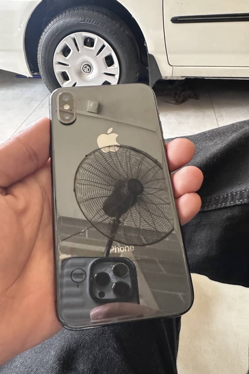 Apple iPhone X 0