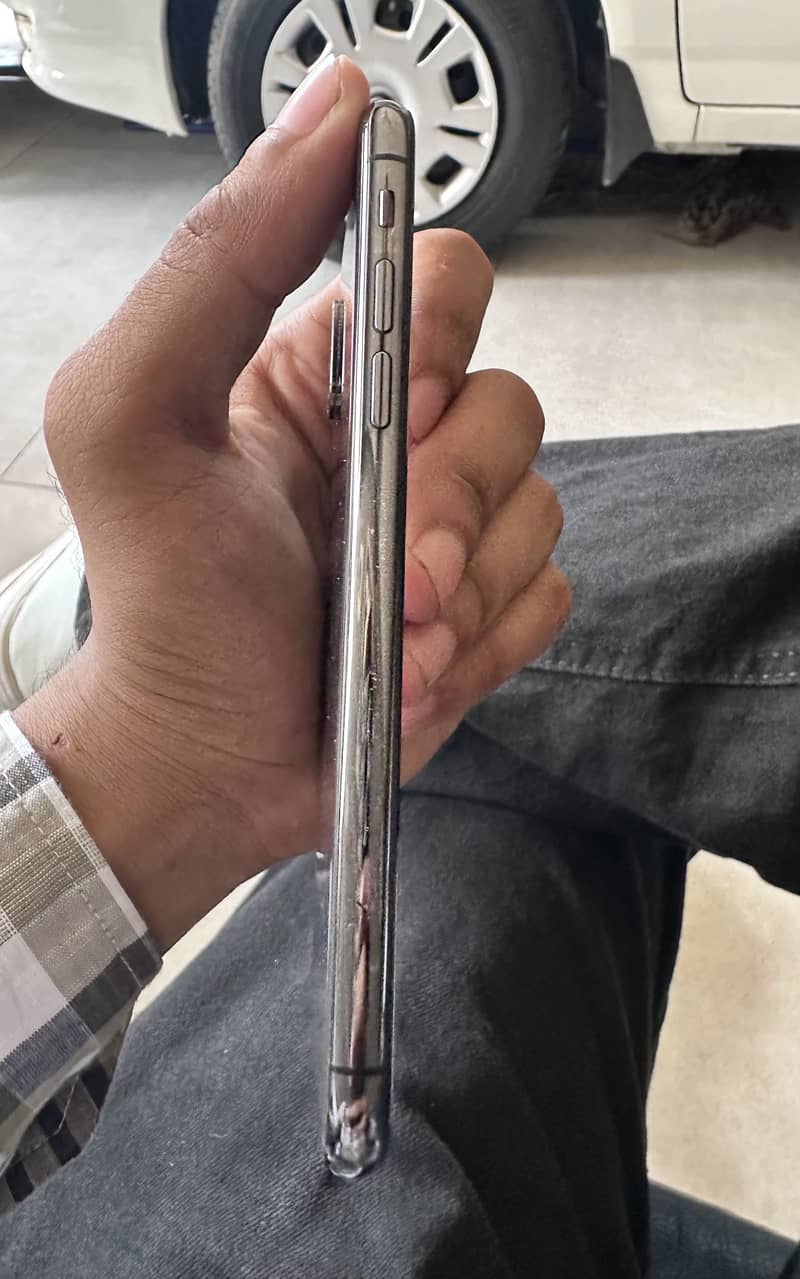 Apple iPhone X 1