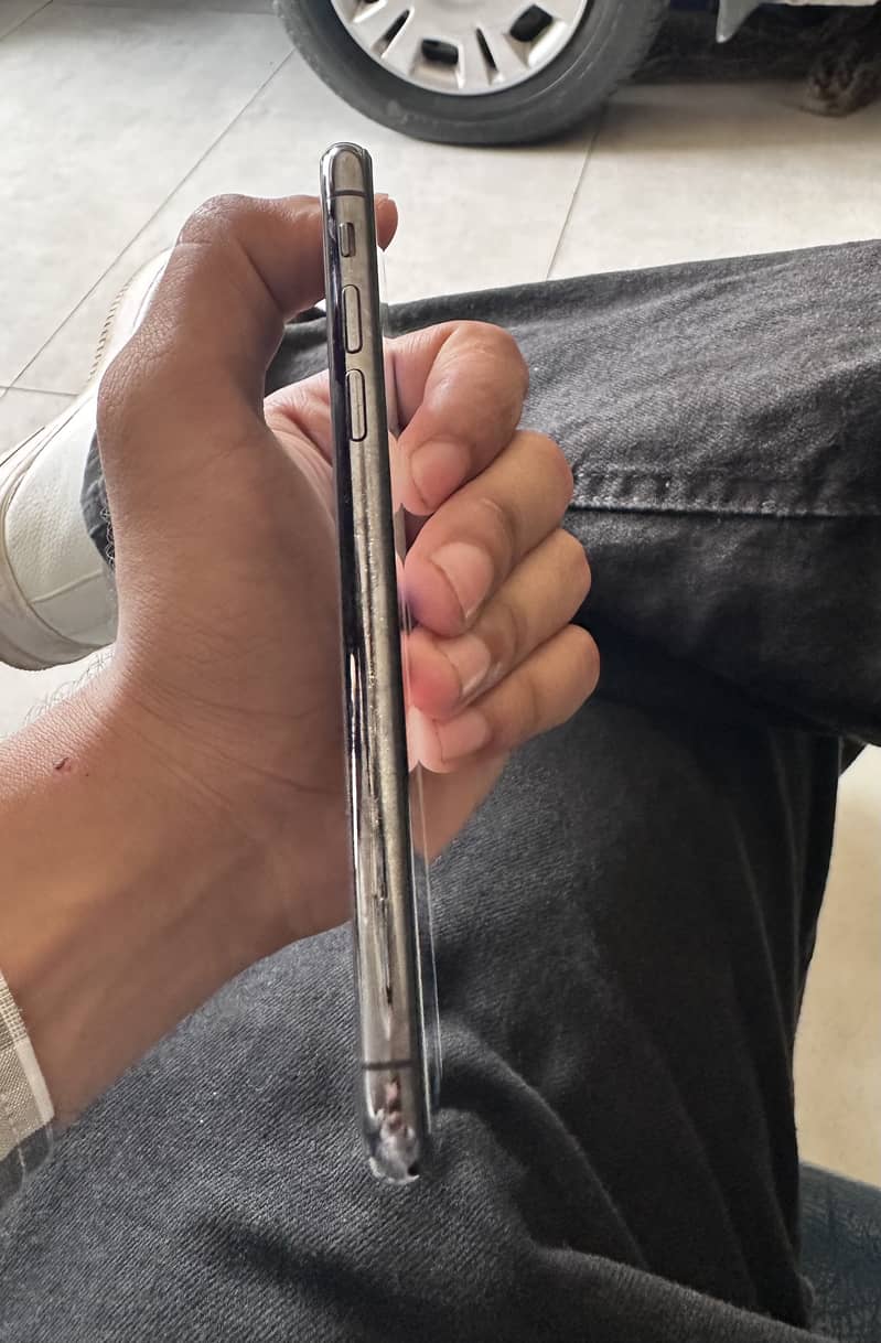 Apple iPhone X 2
