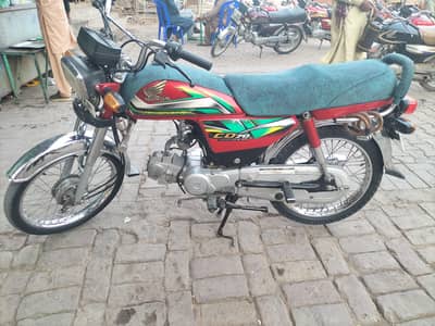 CD70 Honda red colour