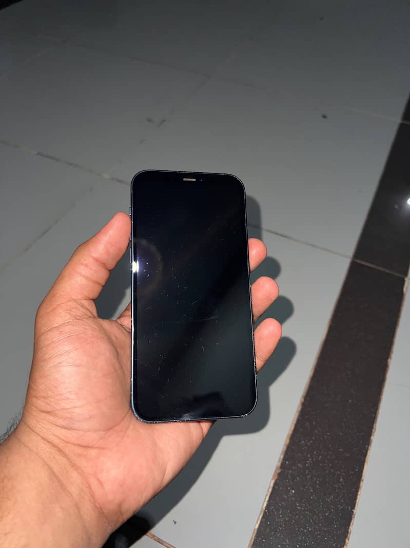 Apple iPhone 12 5
