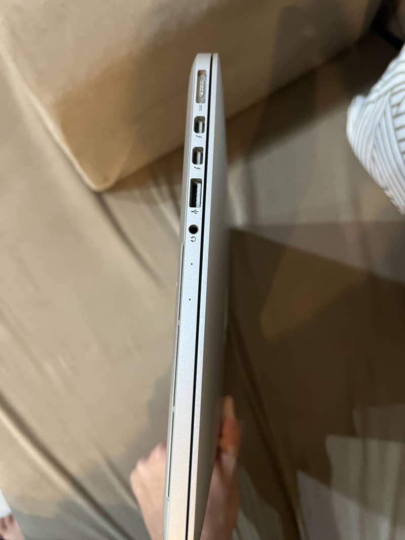 MacBook Pro A1502 - Fully Working, No Issues 5