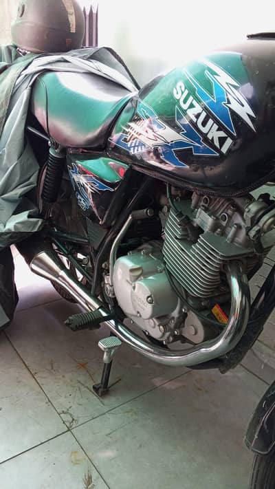 Suzuk GSi 150 Se