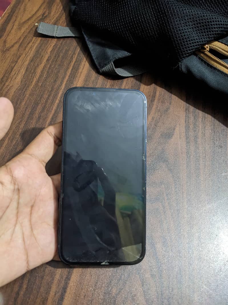 Apple iPhone 14 4