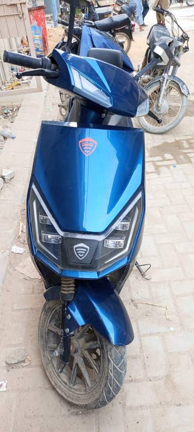 Benling EV  1200 h/p