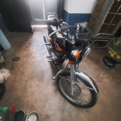 honda bulkol saf ha. bohat acha haa