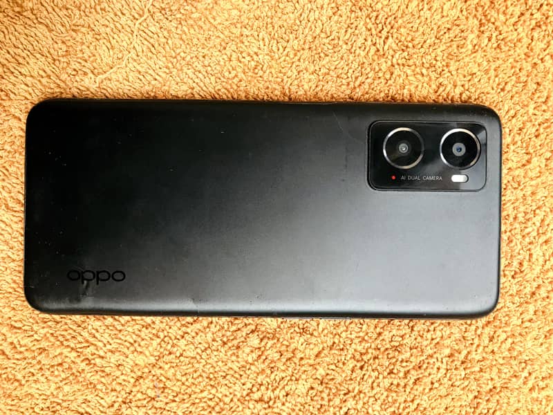 OPPO A76 0