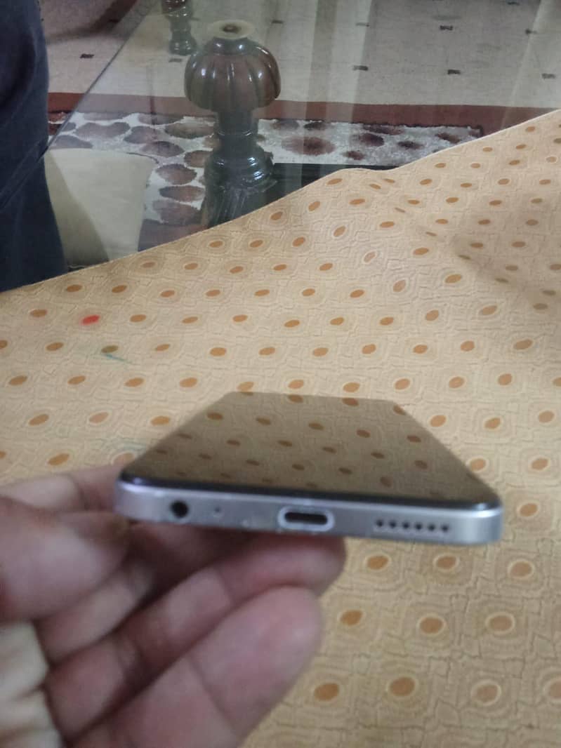 new condition mobile 1