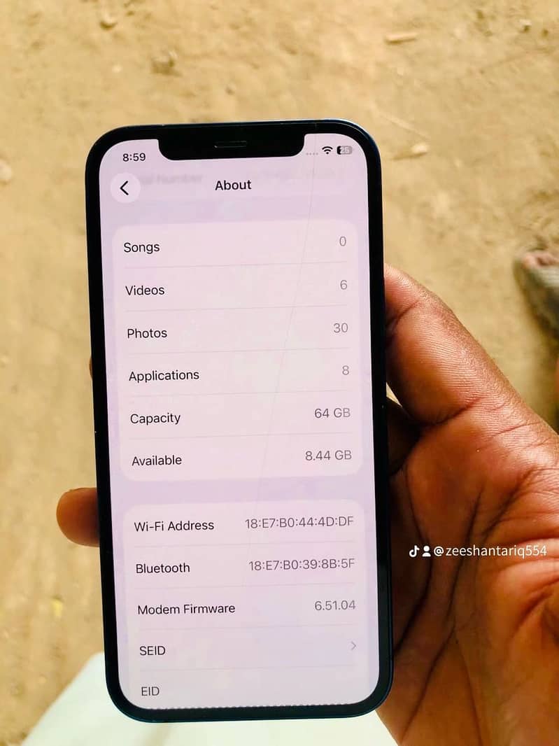 iPhone 12 0