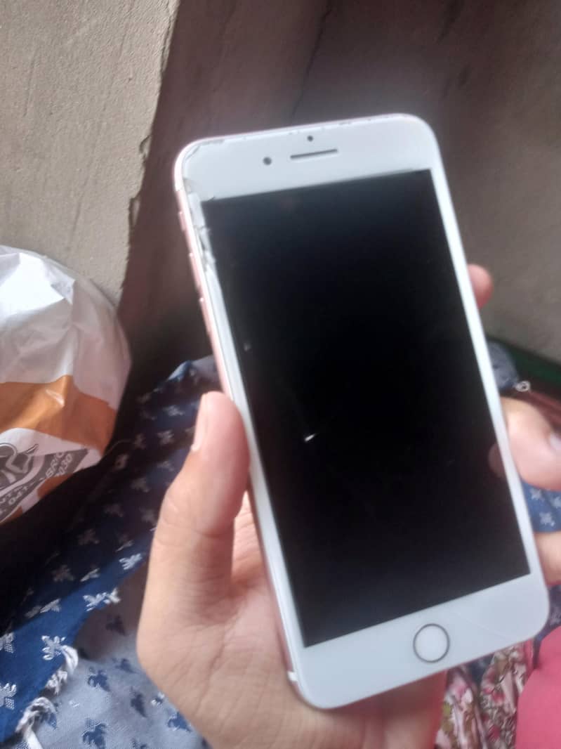 Apple iPhone 7 Plus 1