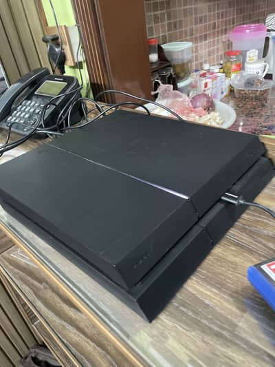 Used PlayStation 4 FAT 500GB + 1 CONTROLLER