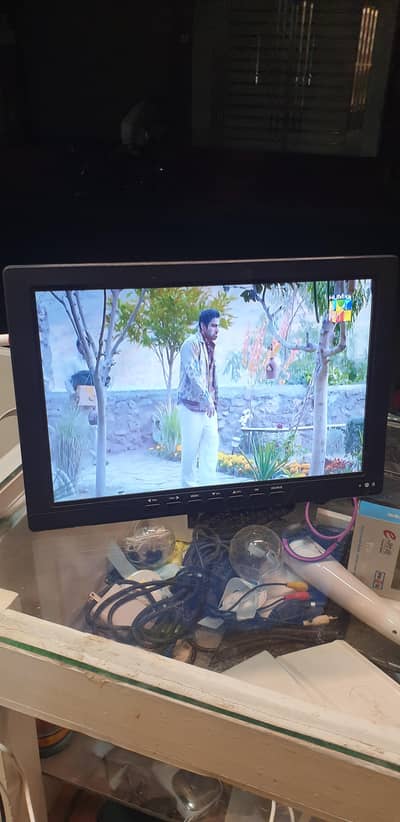 Rechargable LED TV