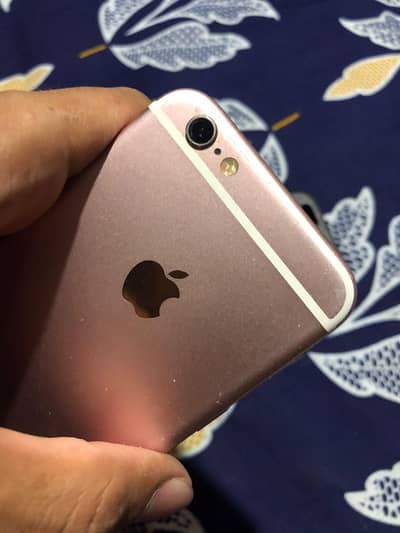 Apple iPhone 6S