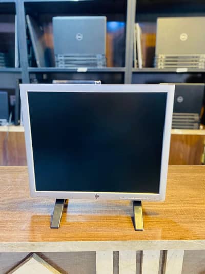 HP Compaq LA1956 19" LED Monitor | DisplayPort & VGA | Slim Stand /lcd