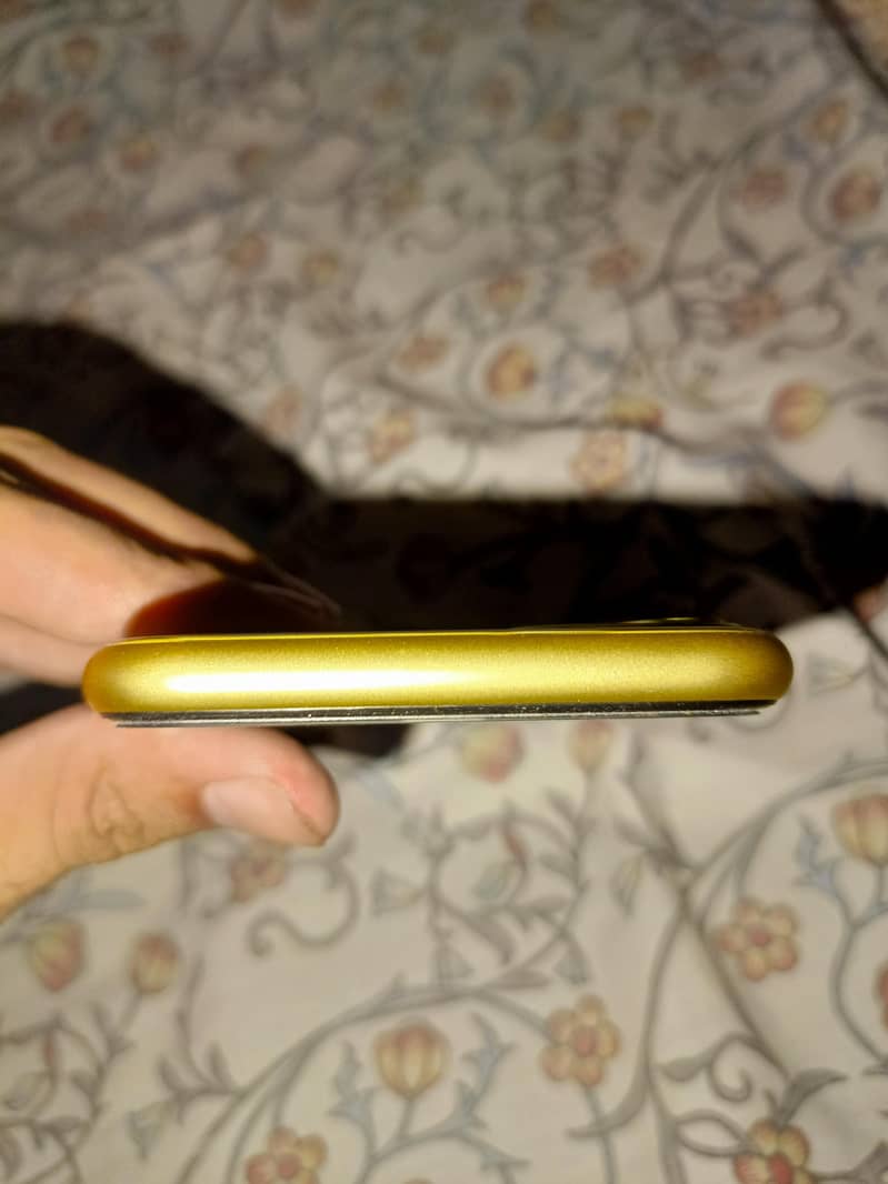 Apple iPhone 11 2