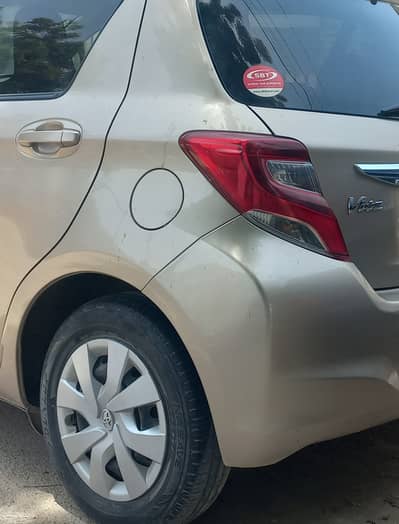 Toyota Vitz 2015