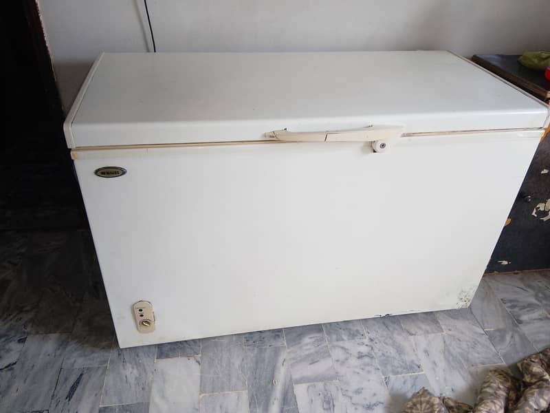waves deep freezer 0