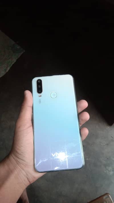 Vivo Y17