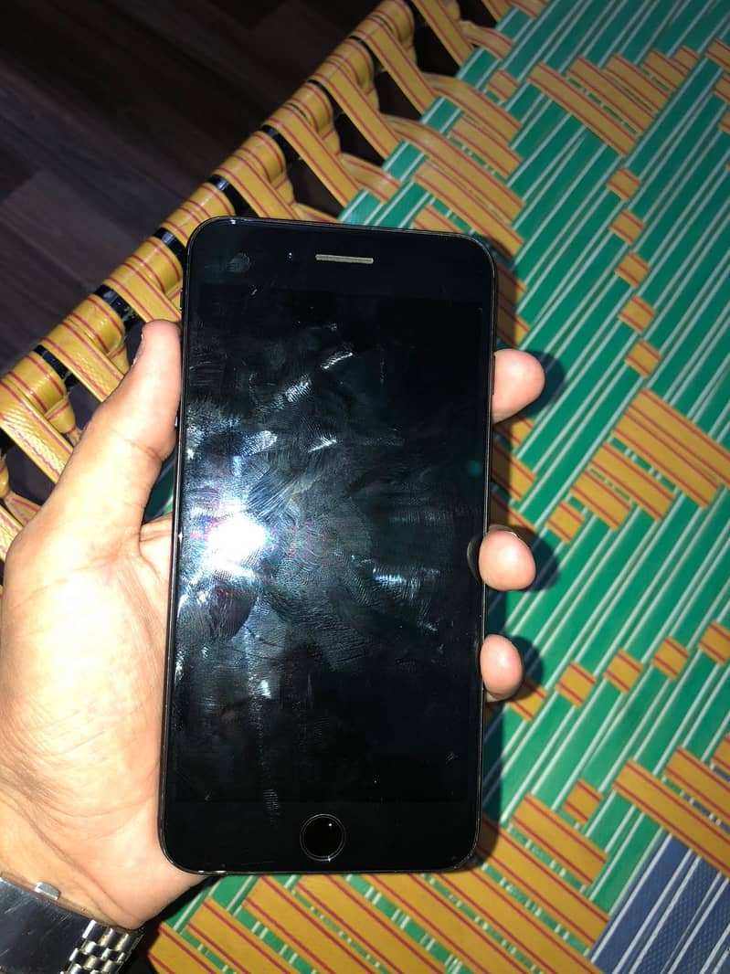 Apple iPhone 7 Plus 3