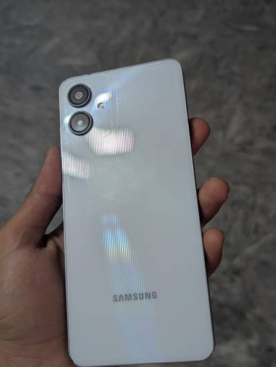 Samsung A06