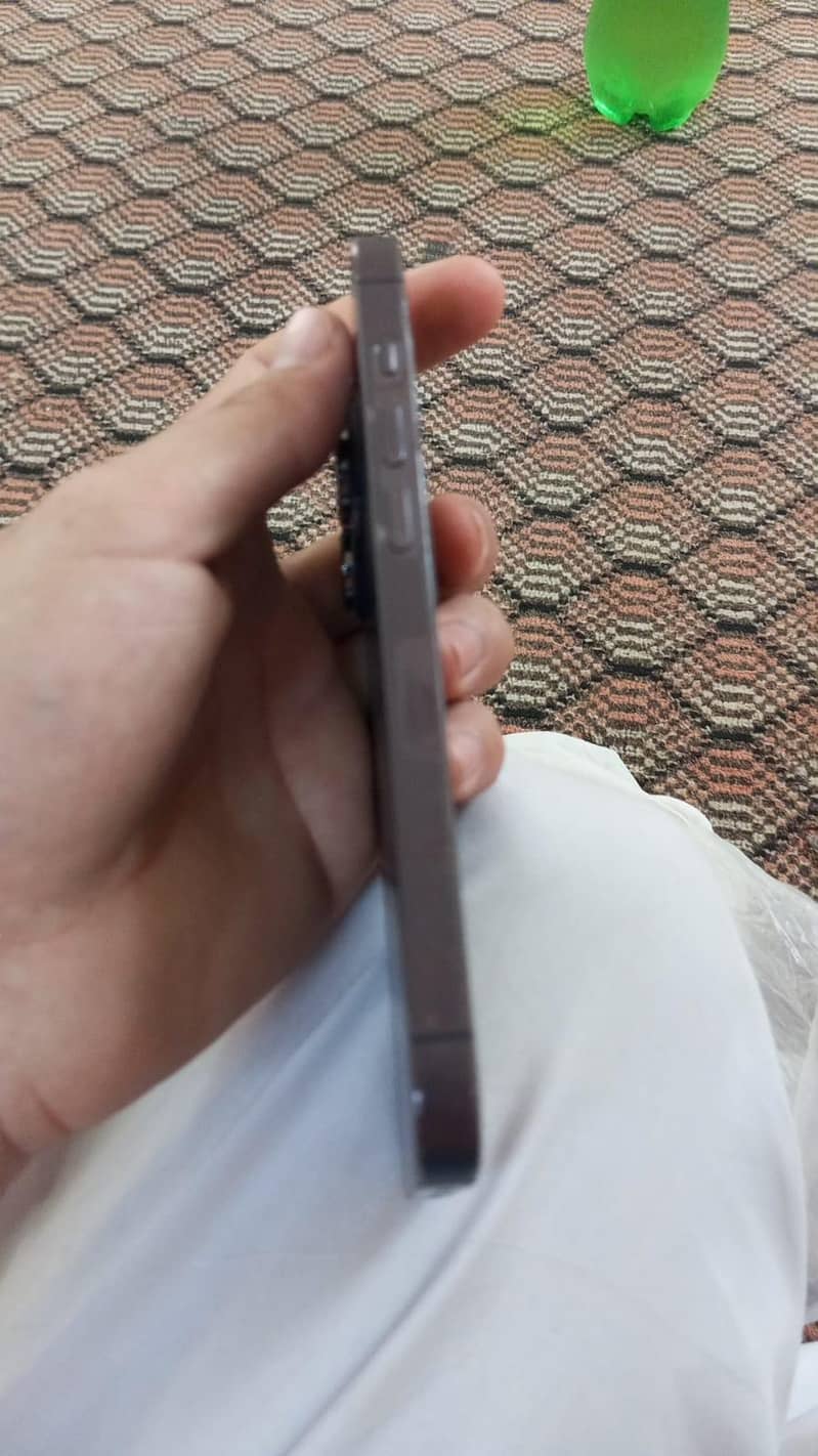 Apple iPhone 14pro 6