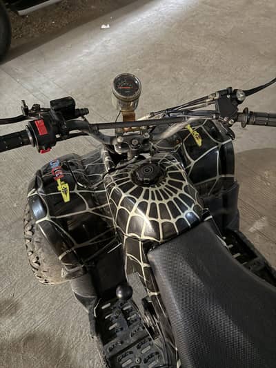 125cc smokeless good average just full the tank and enjoy the whole