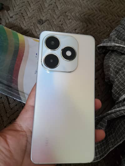 Tecno Spark 20