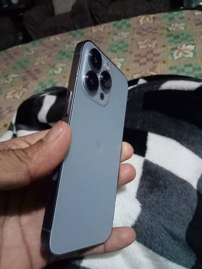 Apple iPhone 13 Pro