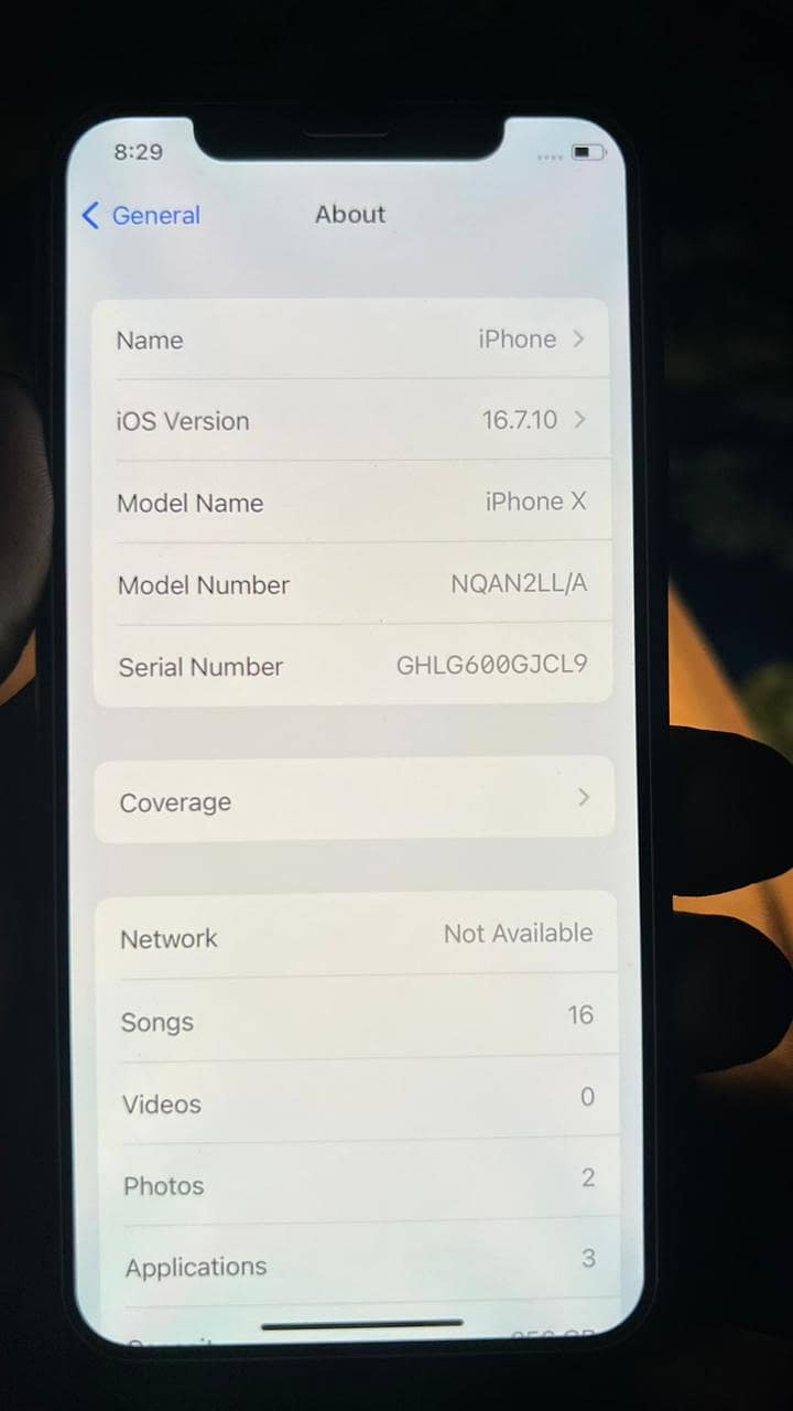 Apple iPhone X 4