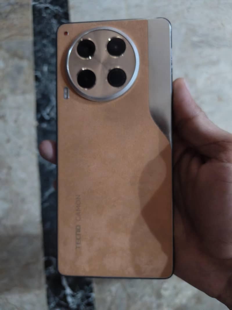 Tecno camon 30 5