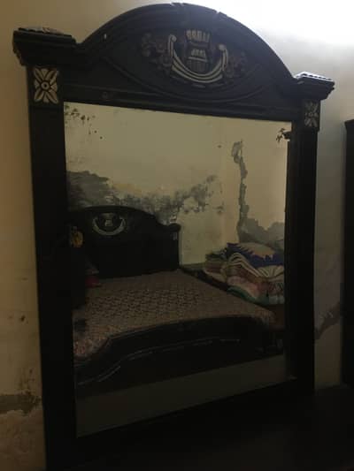 Home used Dressing Table 10/4 condition