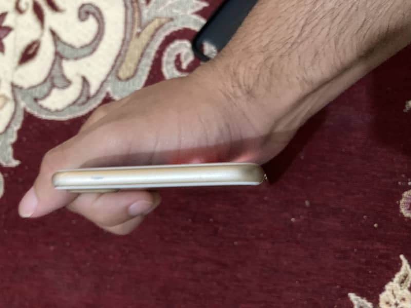 Apple iPhone 7 Plus 1