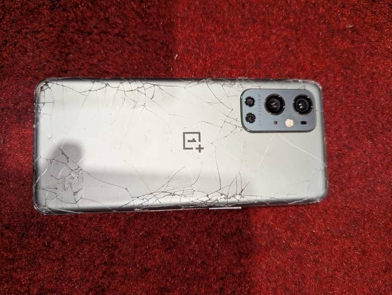 One Plus 9 Pro 1