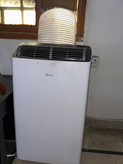 Like New Midea DUO Smart Inverter Portable AC –– Powerful Cooling