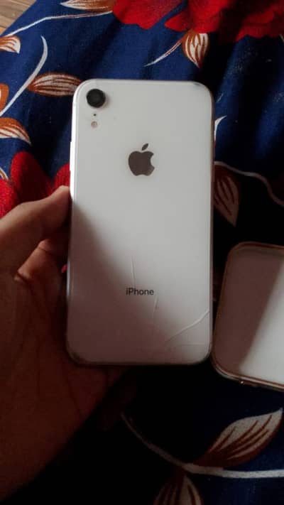 Apple iPhone XR