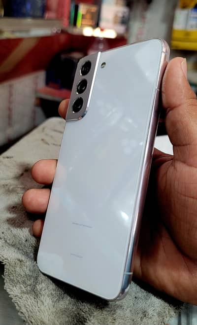 Samsung Mobile S22 Plus