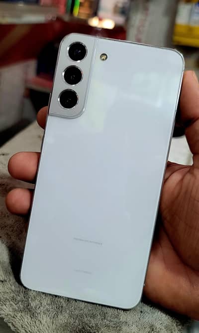 Samsung Mobile S22 Plus