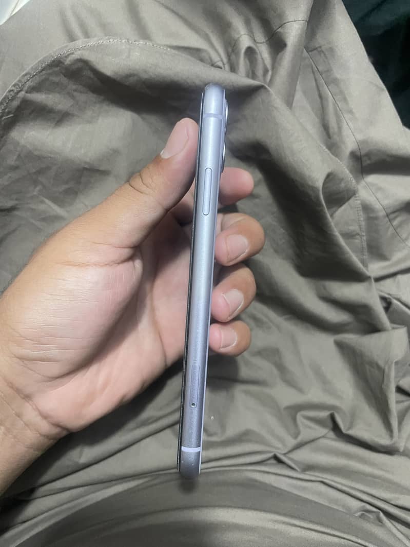 Apple iPhone 11 2