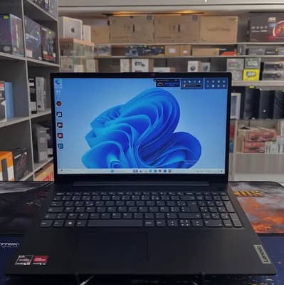 Lenovo IdeaPad V15 10th gen Ryzen 5 pro 2GB Dedicated Graphics 8/256