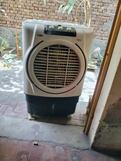 super Asia color Ecm4900 in good condition for sale