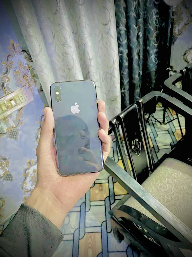 Apple iPhone X 2