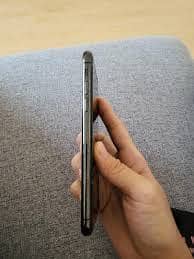 Apple iPhone X 2