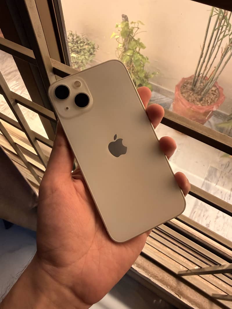 Apple iPhone 13 0