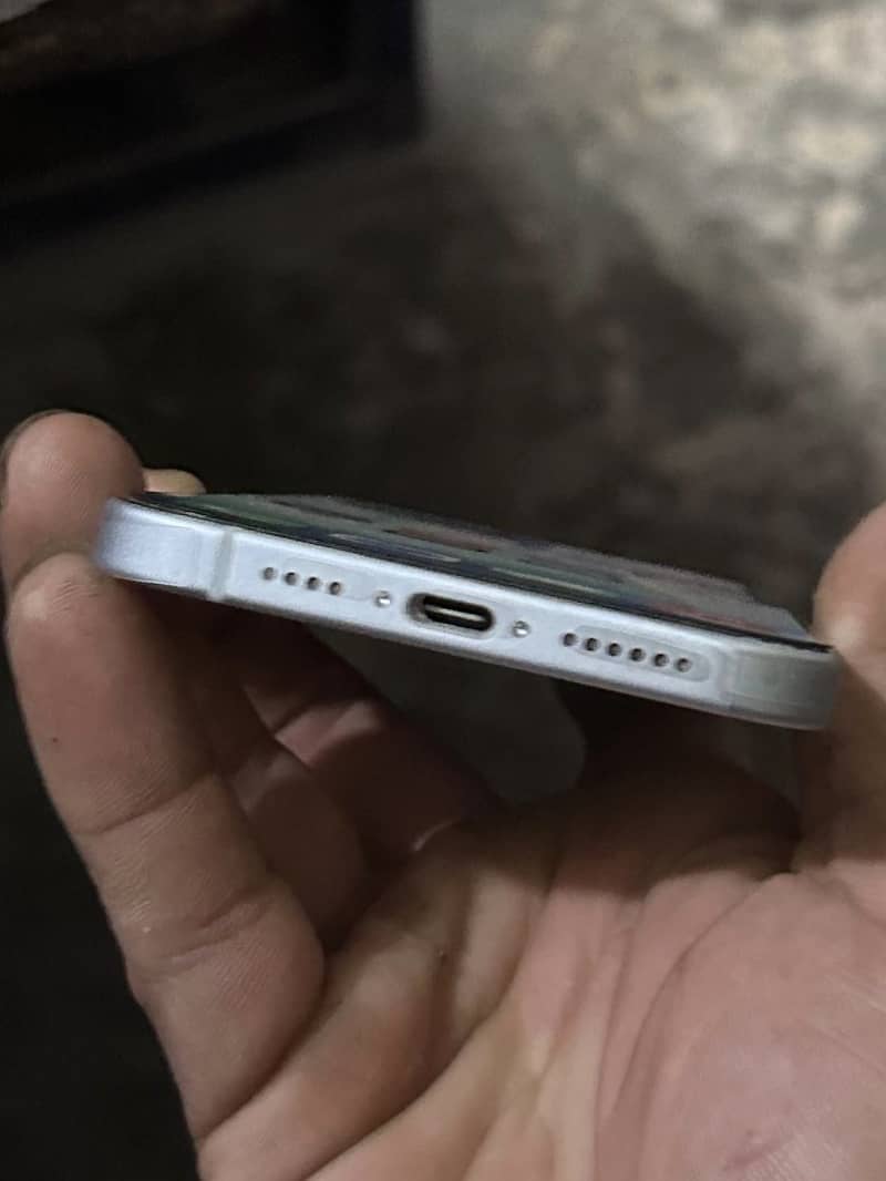 Apple iPhone 15 plus 2