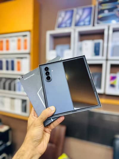 Samsung Galaxy Z Fold 7  12/256GB Black With Box Factory Unlock 9/10