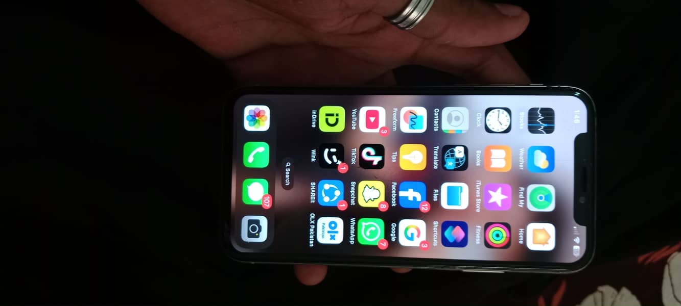 Apple iPhone X 3