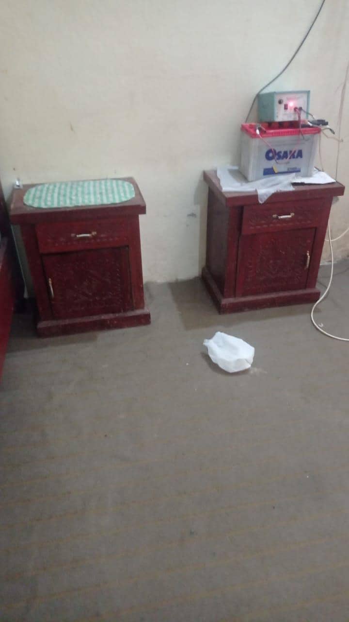 خالص شیشم لکڑی کا بیڈ سیٹ بمعہ ڈریسنگ – مضبوط اور اعلیٰ کوالٹی 2