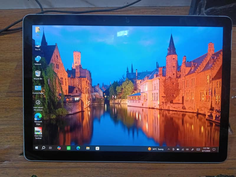 surface 8/128 5