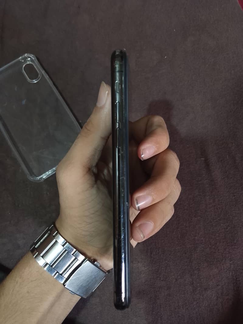 Apple iPhone X 5