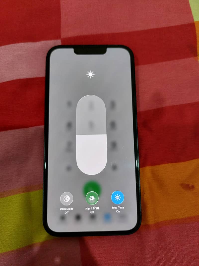 Apple iPhone 13 6